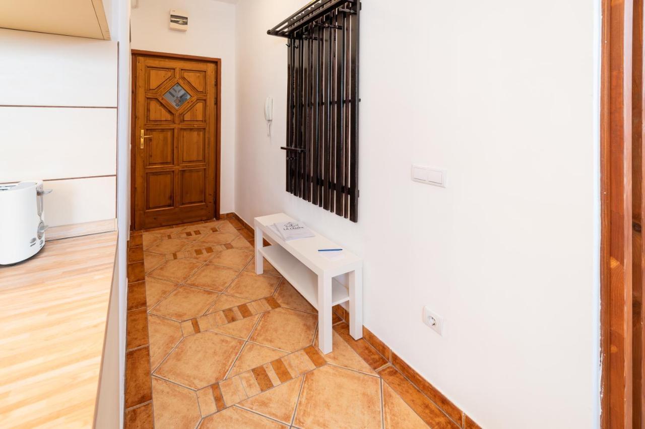 La Lampa Apartments เดเบรตเซน ภายนอก รูปภาพ